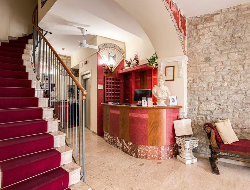Hotel Roma Assise Extérieur photo