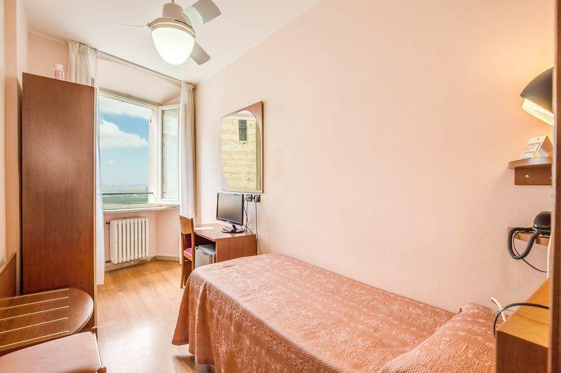 Hotel Roma Assise Extérieur photo