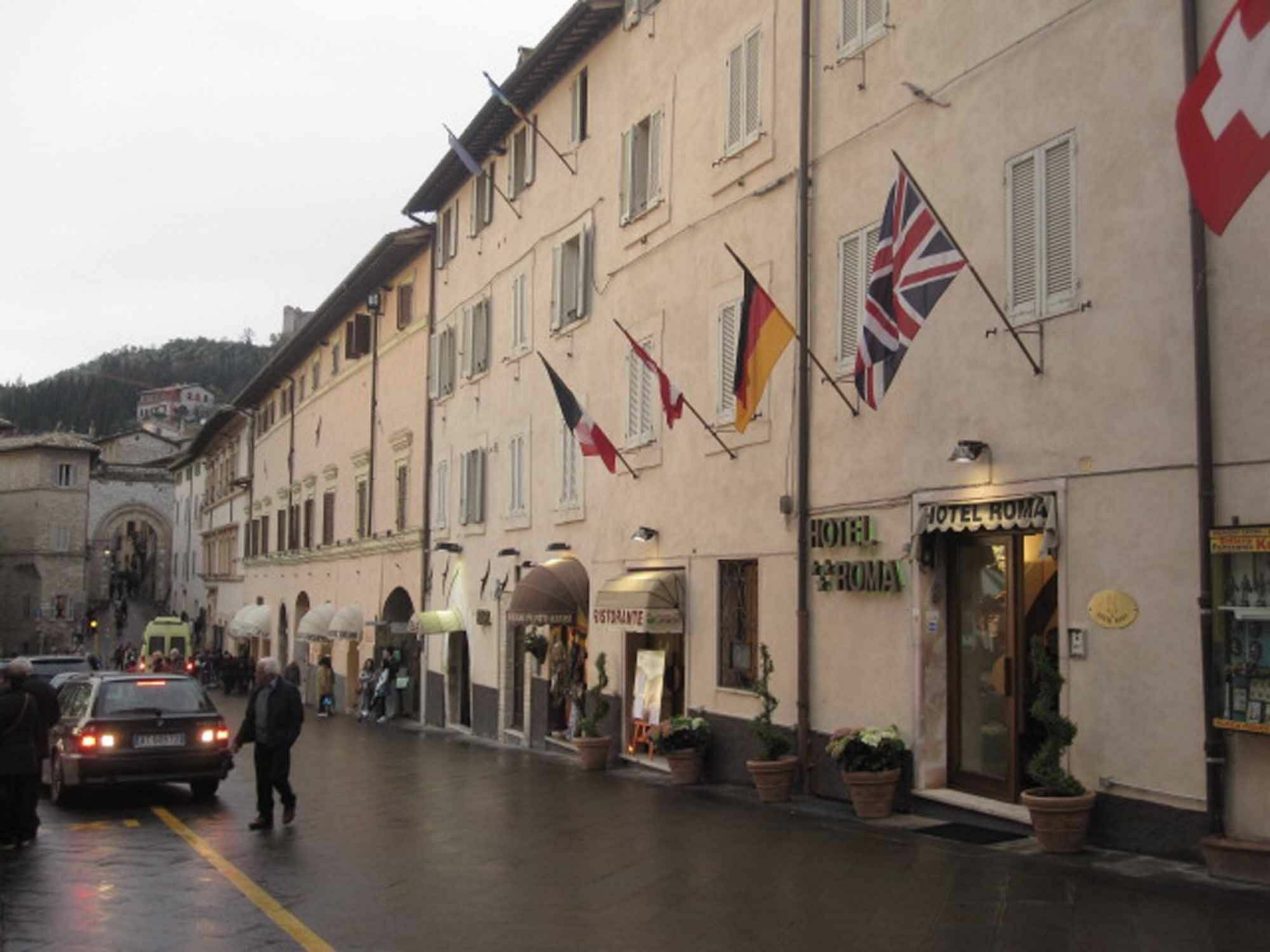 Hotel Roma Assise Extérieur photo